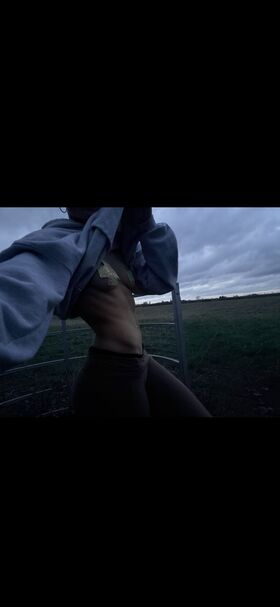 sjsjeuejdb Nude Leaks OnlyFans Photo 67