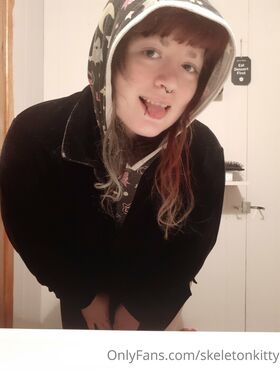 skeletonkitty