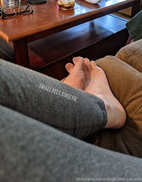 small.feet.sweetie Nude Leaks OnlyFans Photo 24