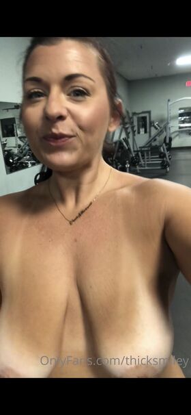 smiley_thickness Nude Leaks OnlyFans Photo 54