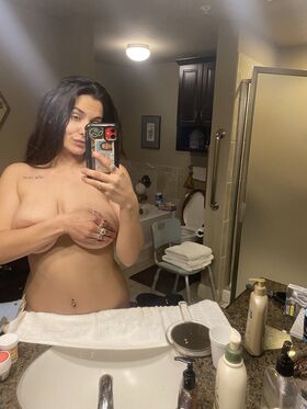 SoCalLizzie23 Nude Leaks OnlyFans Photo 22