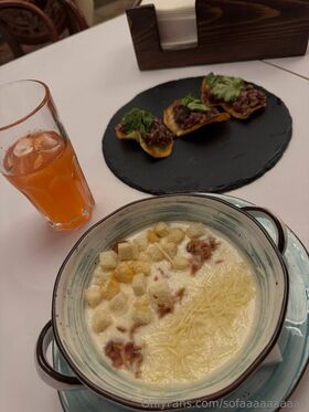 sofaaaaaaaaaa Procurena gola OnlyFans fotografija 39