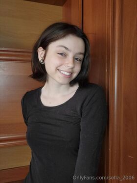Sofia_2006 Procurena gola OnlyFans fotografija 51