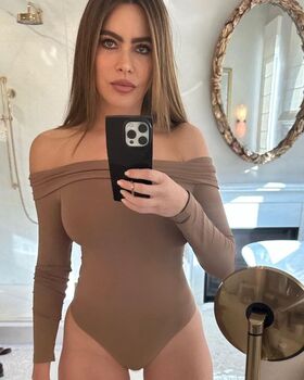 Sofia Vergara Nude Leaks OnlyFans Photo 3