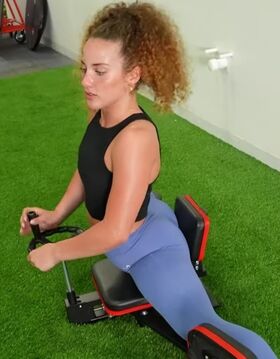 Sofie Dossi Nude Leaks OnlyFans Photo 33
