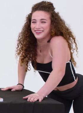Sofie Dossi Nude Leaks OnlyFans Photo 141