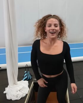 Sofie Dossi Nude Leaks OnlyFans Photo 159