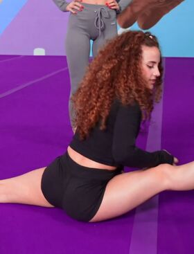 Sofie Dossi Nude Leaks OnlyFans Photo 176