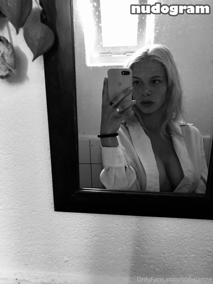 Sofie Wortelboer  Sofiemetdef  sofie met de f  sofiewortelboer Nude  Leaks OnlyFans Photo 13 - Nudogram v2.0