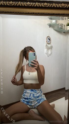 Soluna_vip Nude Leaks OnlyFans Photo 2