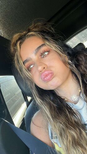 Sommer Ray Nude Leaks OnlyFans Photo 684