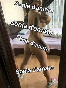 Sonia D'Amato Nude Leaks OnlyFans Photo 2