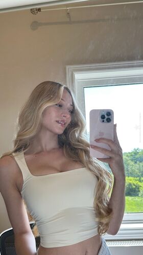 Sophia Diamond Nude Leaks OnlyFans Photo 131