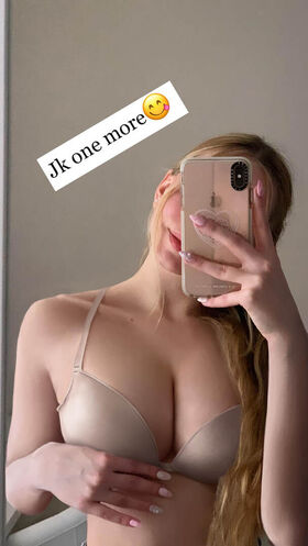 Sophia Diamond Nude Leaks OnlyFans Photo 381
