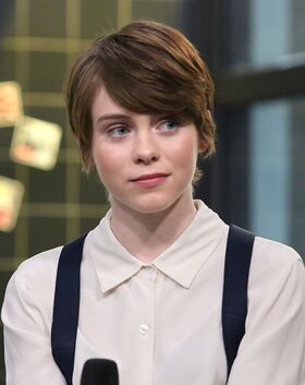 Sophia Lillis Ảnh OnlyFans khỏa thân rò rỉ 75