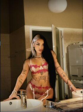 Sophia_rizou Nude Leaks OnlyFans Photo 49