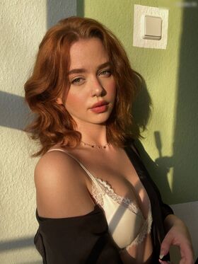 Sophiabroski Nude Leaks OnlyFans Photo 1