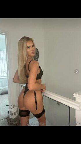 Sophie Aspin Nude Leaks OnlyFans Photo 19