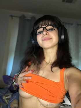 Spicy Velma Nude Leaks OnlyFans Photo 2