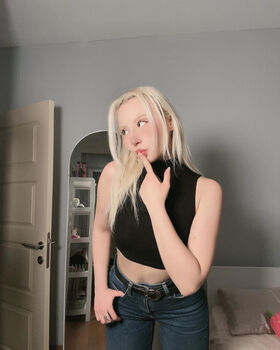 stassianova Nøgne lækkede OnlyFans foto 24