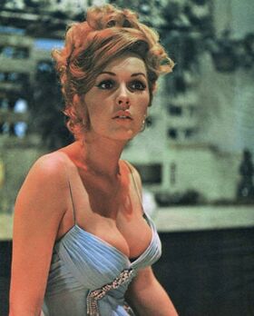 Stella Stevens