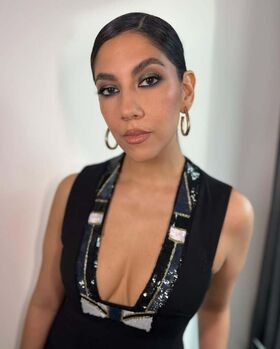 Stephanie Beatriz