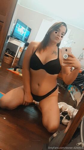 stoner.420chick Nude Leaks OnlyFans Photo 15
