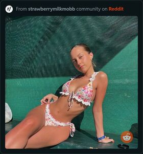 Strawberrymilkmob Nude Leaks OnlyFans Photo 1