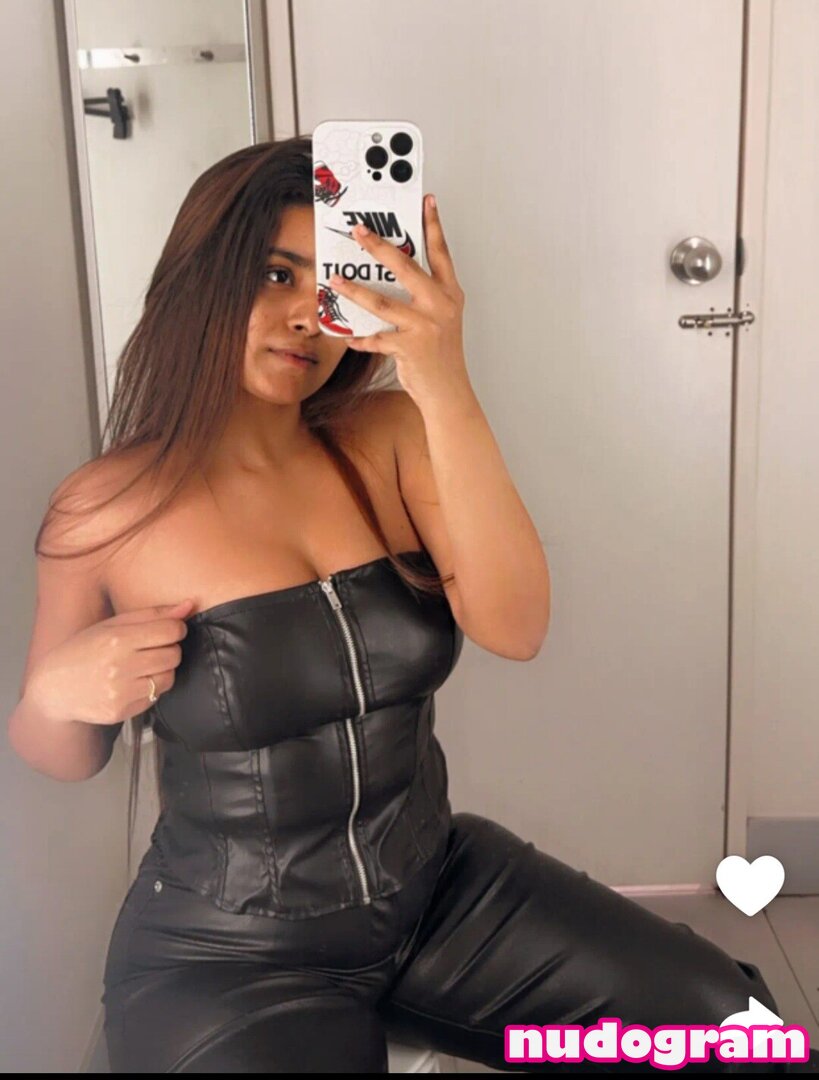 SUHANA KHAN  __suhuuu__ Nude Leaks OnlyFans Photo 44 - Nudogram v2.1