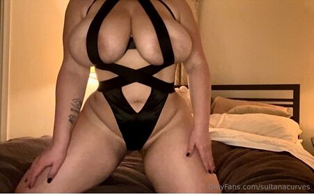 SultanaCurves Nude Leaks OnlyFans Photo 37