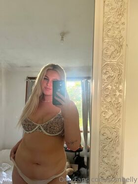 sumbelly Nude Leaks OnlyFans Photo 35