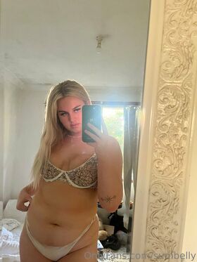 sumbelly Nude Leaks OnlyFans Photo 36