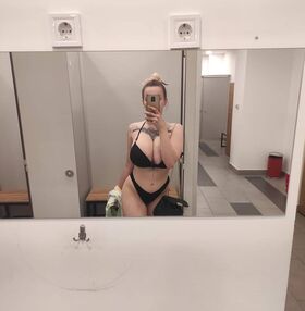 suzizvonar Nude Leaks OnlyFans Photo 10