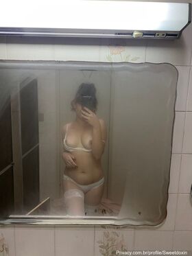 Sweetlahna Nude Leaks OnlyFans Photo 4