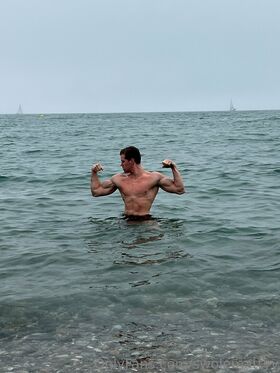 swolemattyy Nude Leaks OnlyFans Photo 102