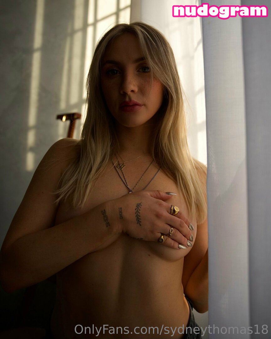 sydneythomas18