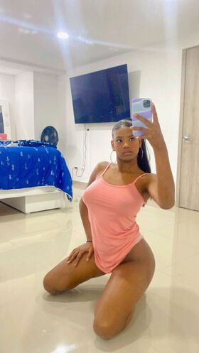 Tango Live नग्न लीक OnlyFans फोटो 1