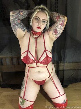 tattooedaprilfree Nude Leaks OnlyFans Photo 31