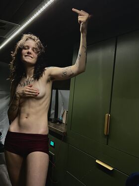 Taylor Allard Nude Leaks OnlyFans Photo 5