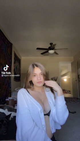 Taylor Brianne Nude Leaks OnlyFans Photo 24