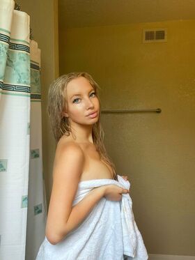 Taylor Drew Nude Leaks OnlyFans Photo 17