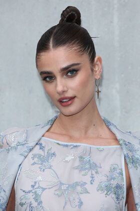 Taylor Hill Nude Leaks OnlyFans Photo 137