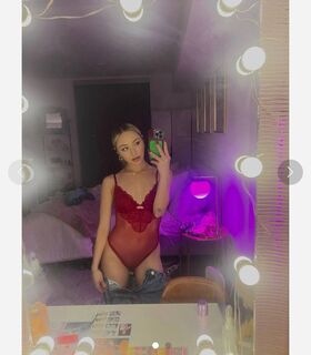 Taylor Hudson Nude Leaks OnlyFans Photo 27