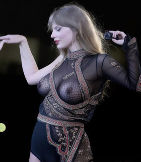 Taylor Swift Nude Leaks OnlyFans Photo 160
