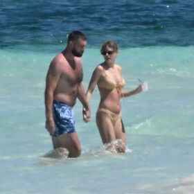 Taylor Swift Nude Leaks OnlyFans Photo 2298