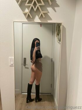 tayrodriguezz Nude Leaks OnlyFans Photo 5