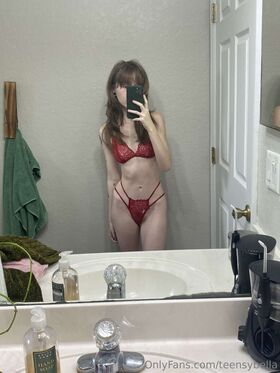 teensybella Nude Leaks OnlyFans Photo 5