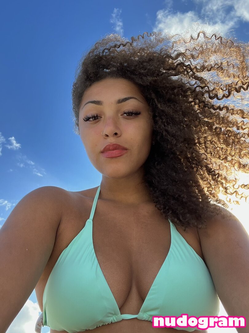 Telina Asmr / telina.fitrion / telinatingles / telinaxo / tlnaxo Nude