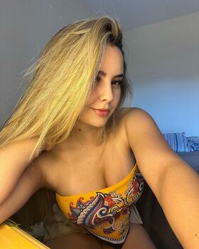 Thais Silva Nude Leaks OnlyFans Photo 11