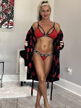 The Sexy Serbian Nude Leaks OnlyFans Photo 2